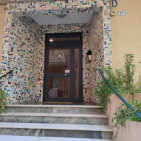 Due Passi Dal Mare Alassio