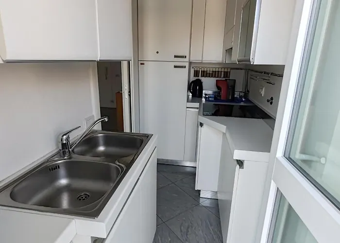 Due Passi Dal Mare 알라시오